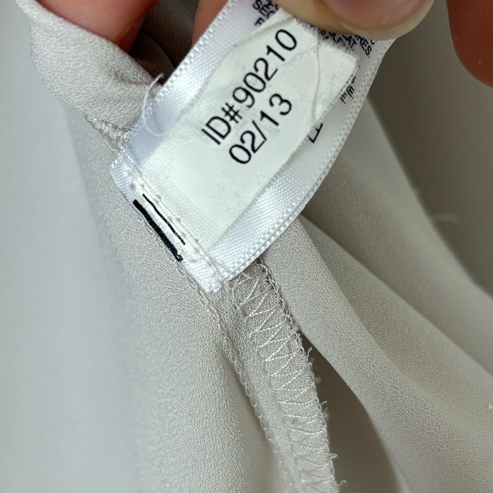 Light Grey Express Blouse with Button-up Front and Side Pockets - Picture 6 of 6